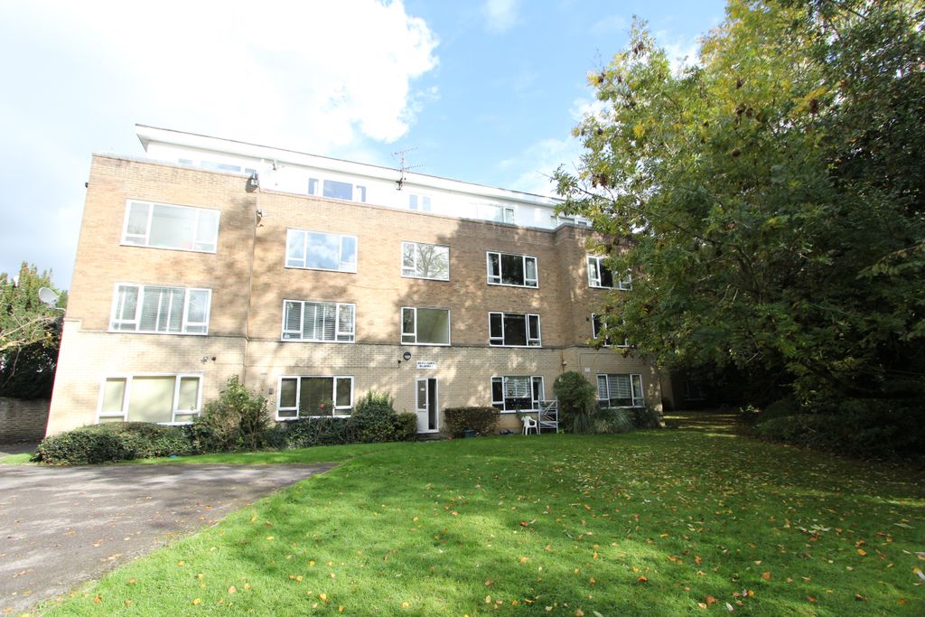 Property photo 2 of 11