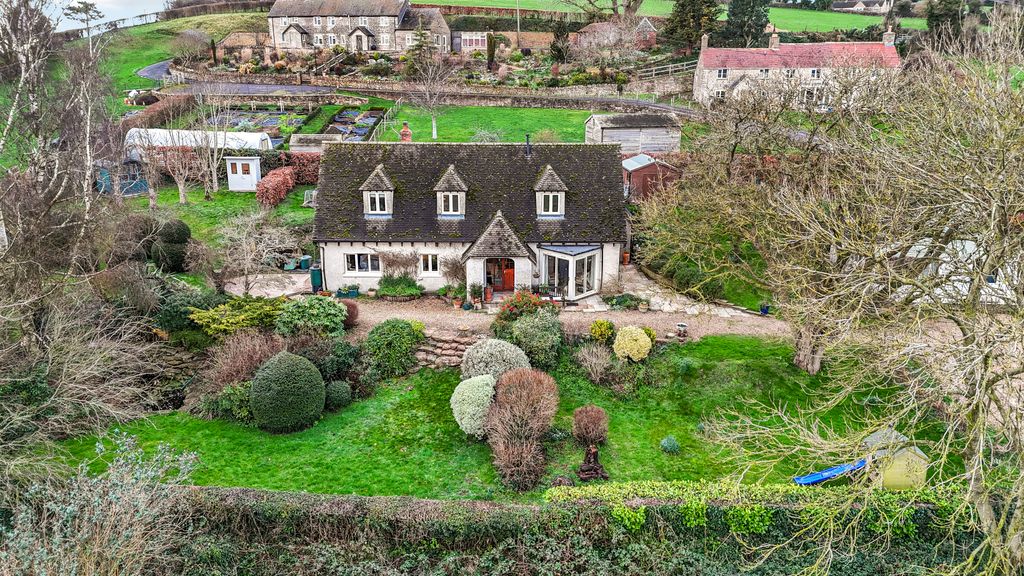 Property photo 3 of 25