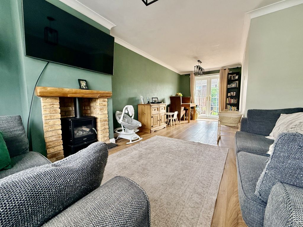 Property photo 3 of 15 Img_9612