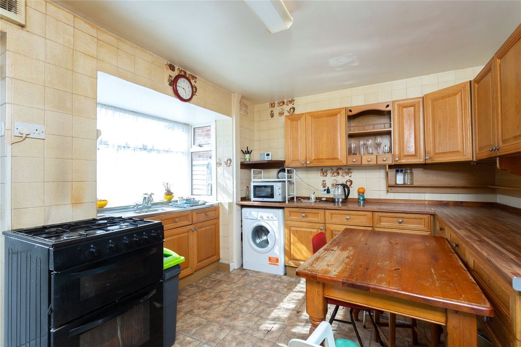 Property photo 2 of 10 Photos