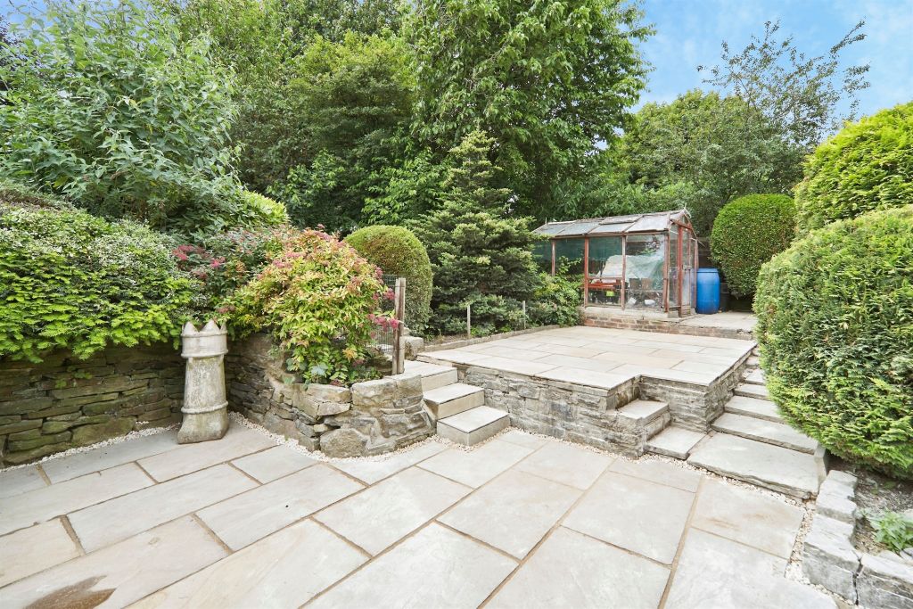 Property photo 3 of 22