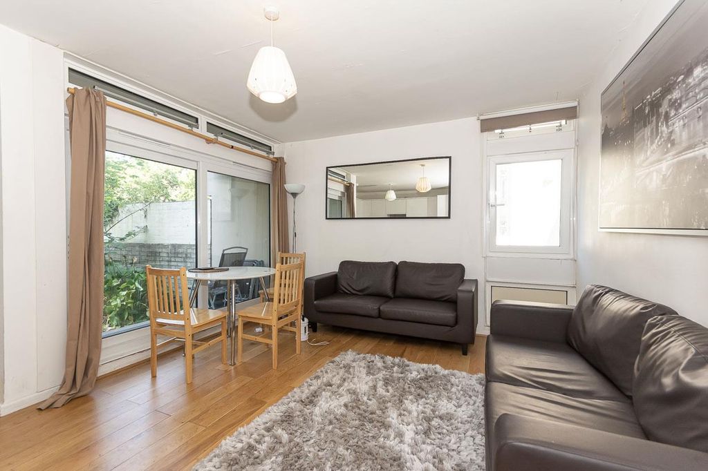 Property photo 3 of 11