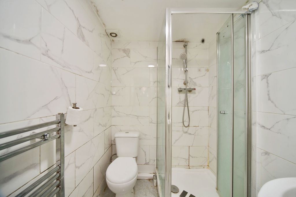 Property photo 3 of 15 Photo