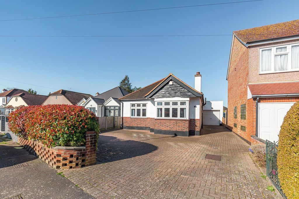 Property photo 1 of 18