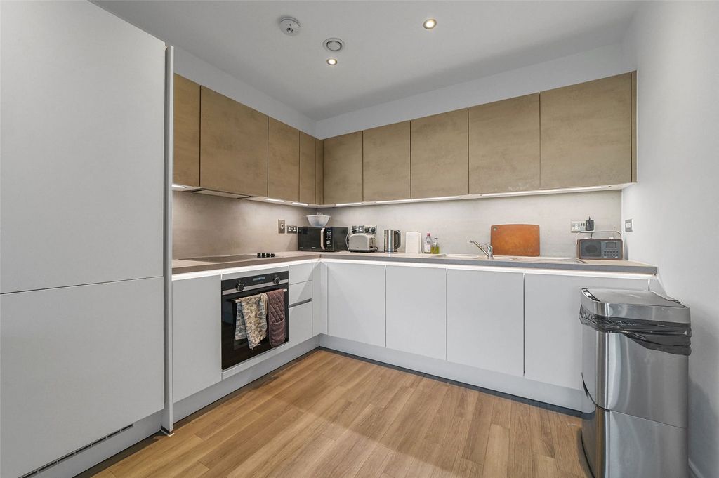 Property photo 2 of 13 Kitchen