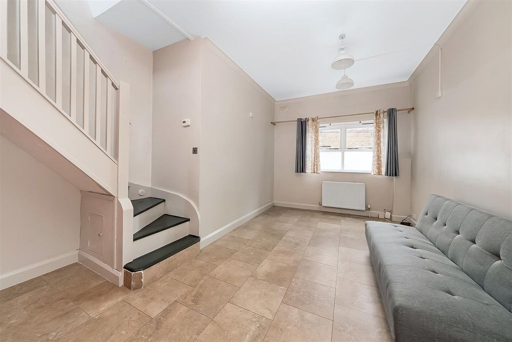 Property photo 3 of 18 Reception Room