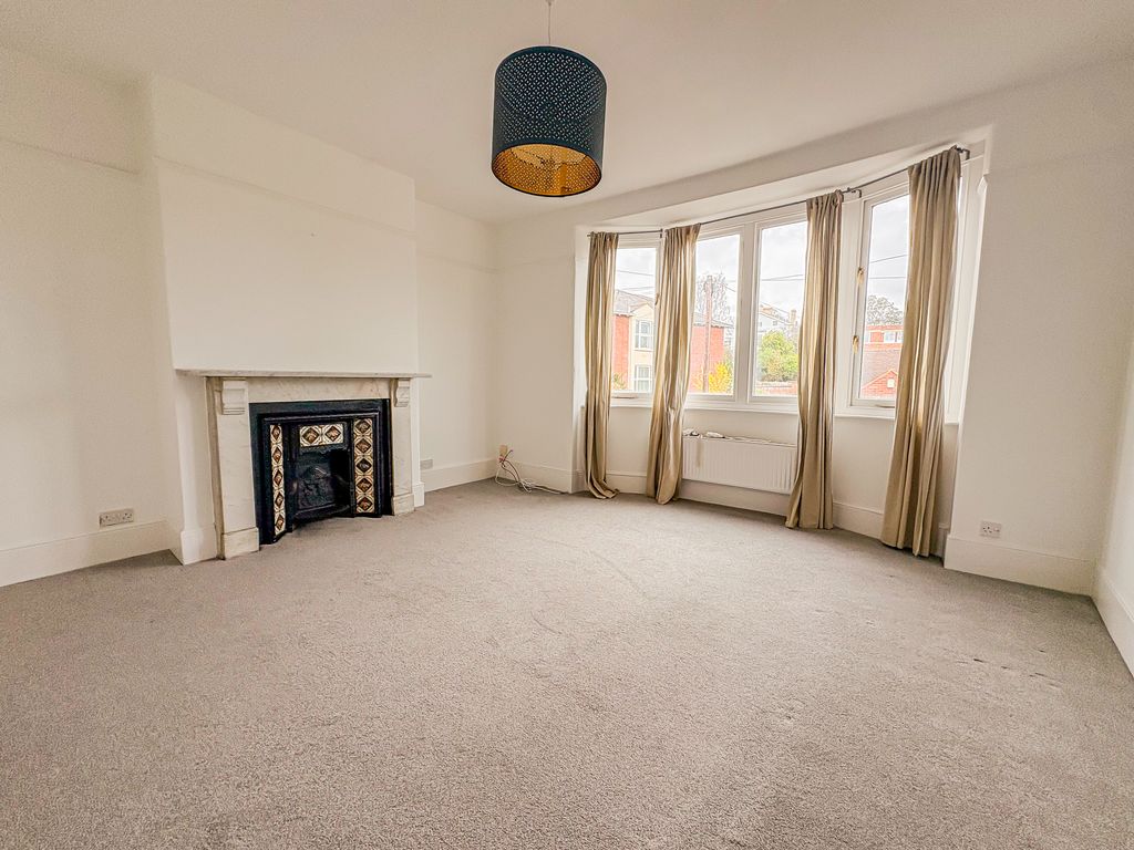 Property photo 3 of 14 Img_4932-2