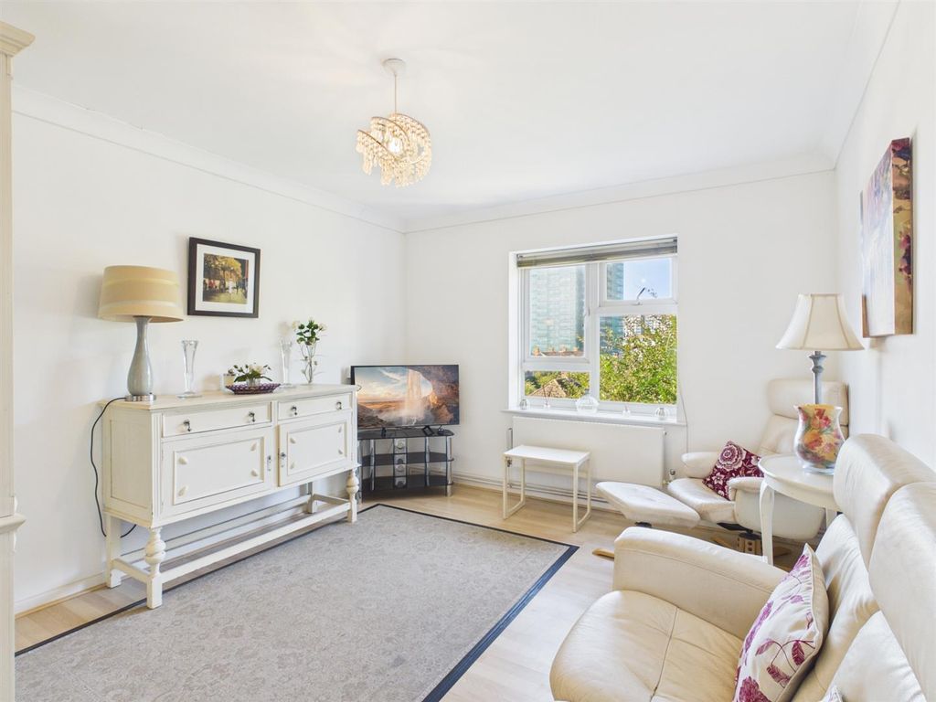 Property photo 1 of 8 Reception Room