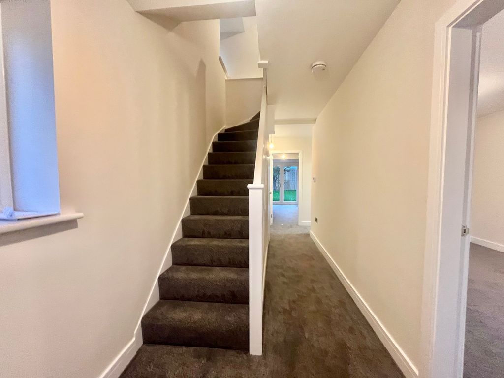 Property photo 2 of 14 Bedroom 1