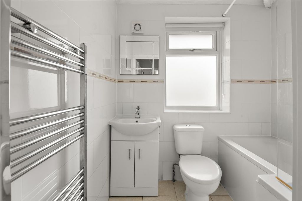 Additional image 14 of 5 bed semi-detached house for saleWhittington Avenue, Hayes UB4