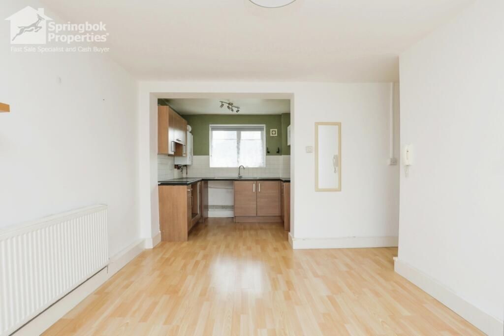 Property photo 3 of 9 Image 2