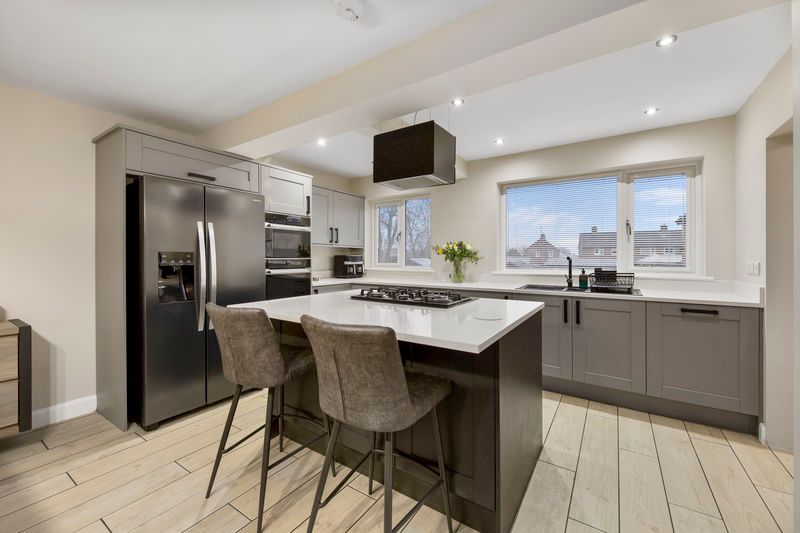 Property photo 2 of 30 Kitchen