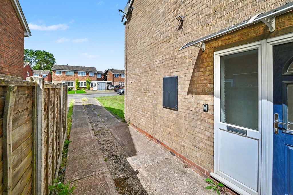 Property photo 3 of 23