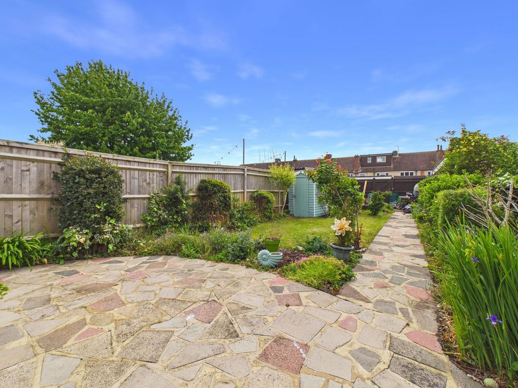 Property photo 2 of 15