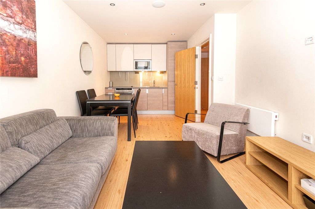 Property photo 3 of 7 Picture No. 05