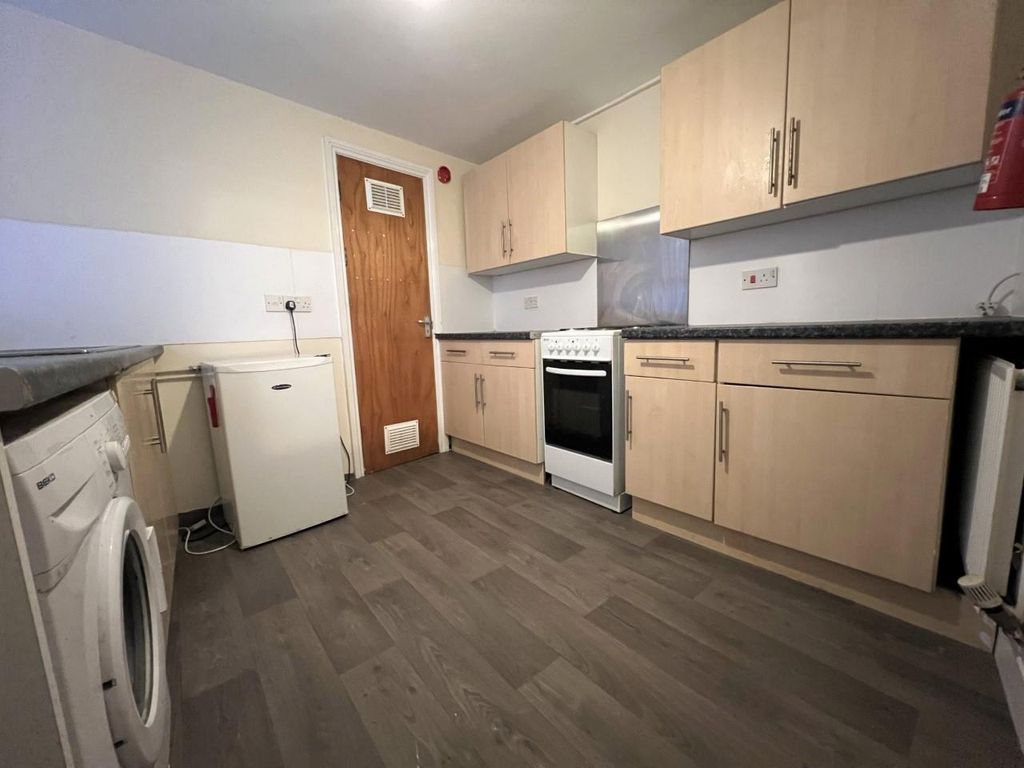 Property photo 2 of 14 K1.Jpg