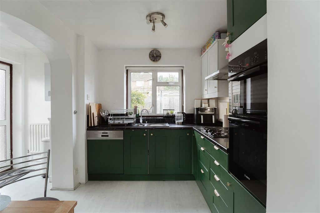 Property photo 2 of 19 11.Jpg