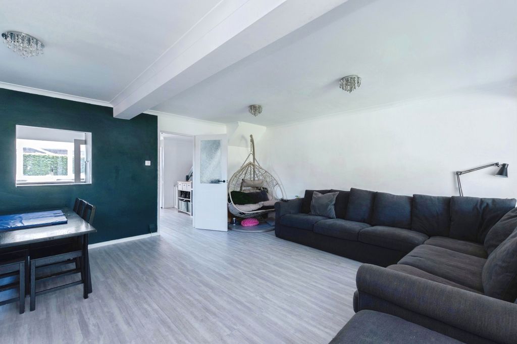 Additional image 5 of 3 bed semi-detached house for saleBronte Avenue, Christchurch BH23