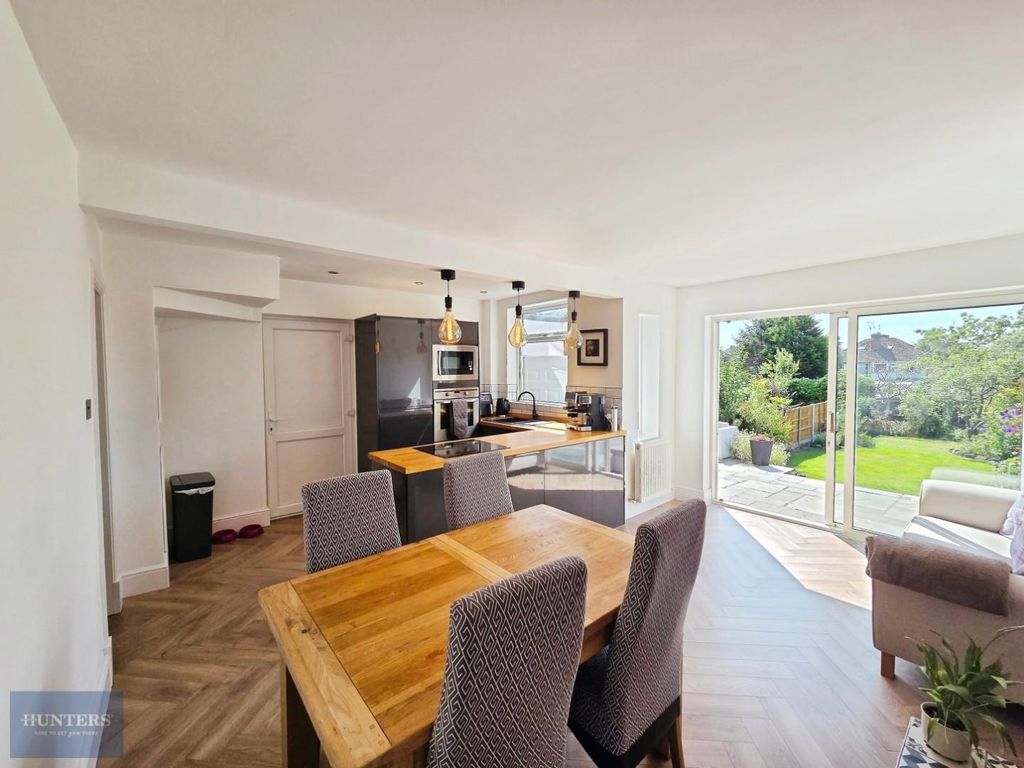 Property photo 1 of 18 Dining Area