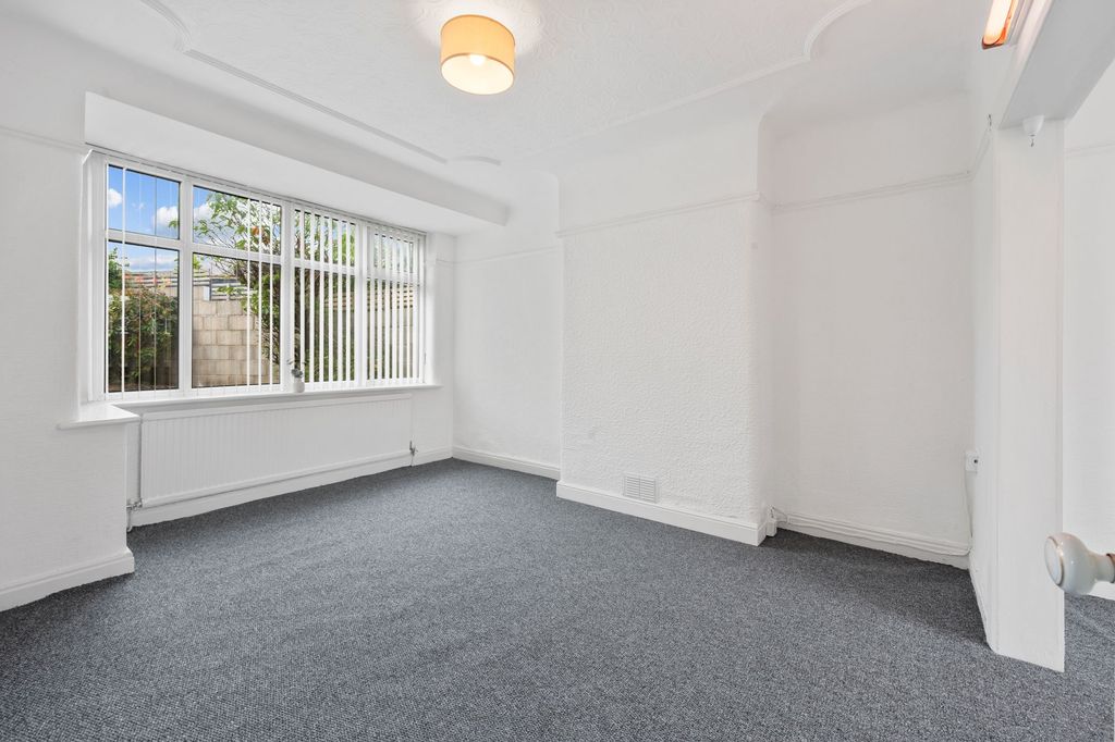Property photo 3 of 30
