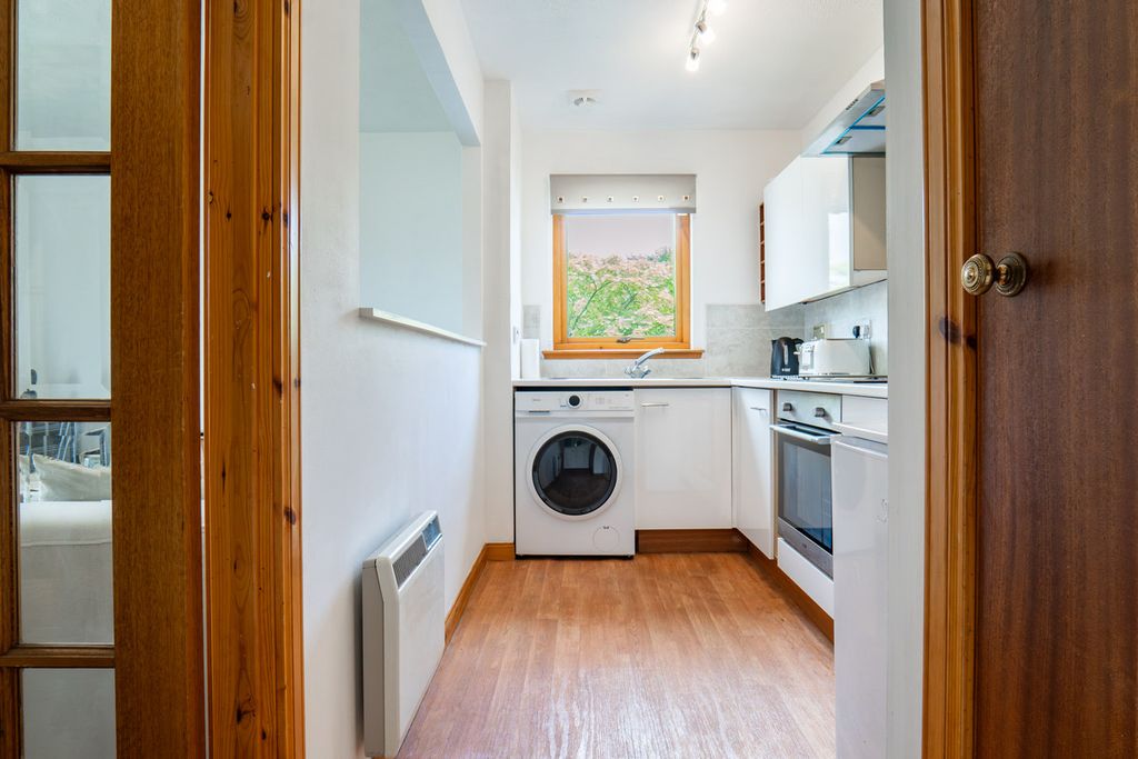 Additional image 13 of 2 bed flat for saleMurray Terrace, Inverness IV2