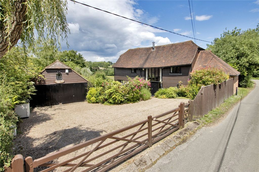 Property photo 1 of 16 Bakers Farm Barn