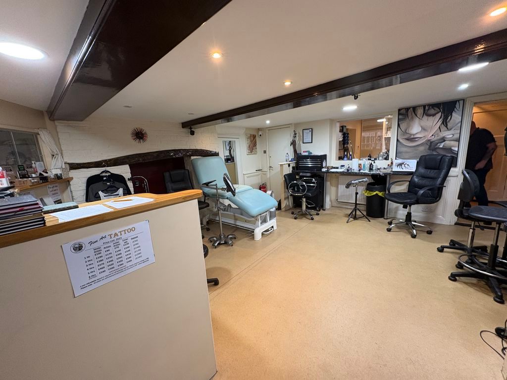 Property photo 2 of 12 Photo 3