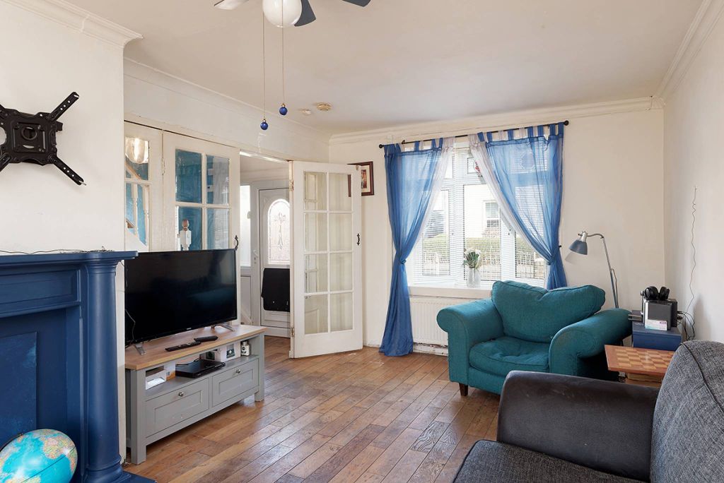 Property photo 3 of 23