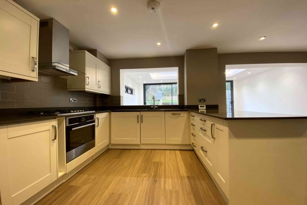 Property photo 2 of 12 02Kitchen