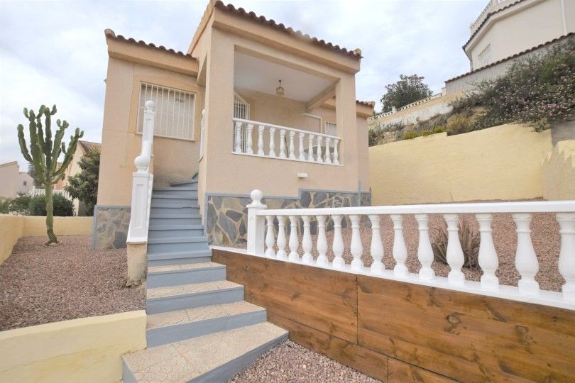 Property photo 2 of 19