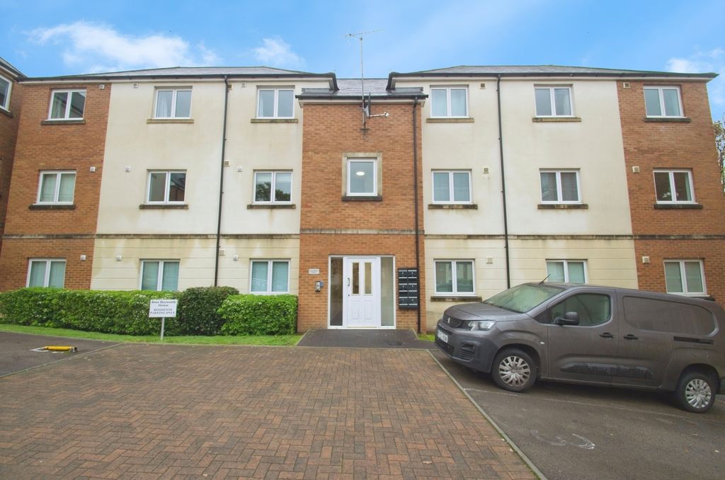 Property photo 1 of 17 Front