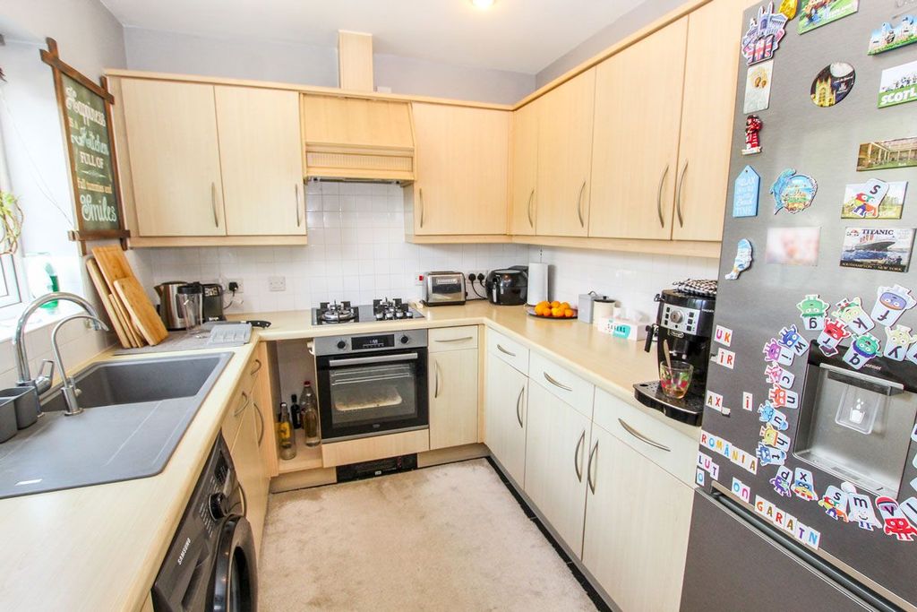 Property photo 3 of 22