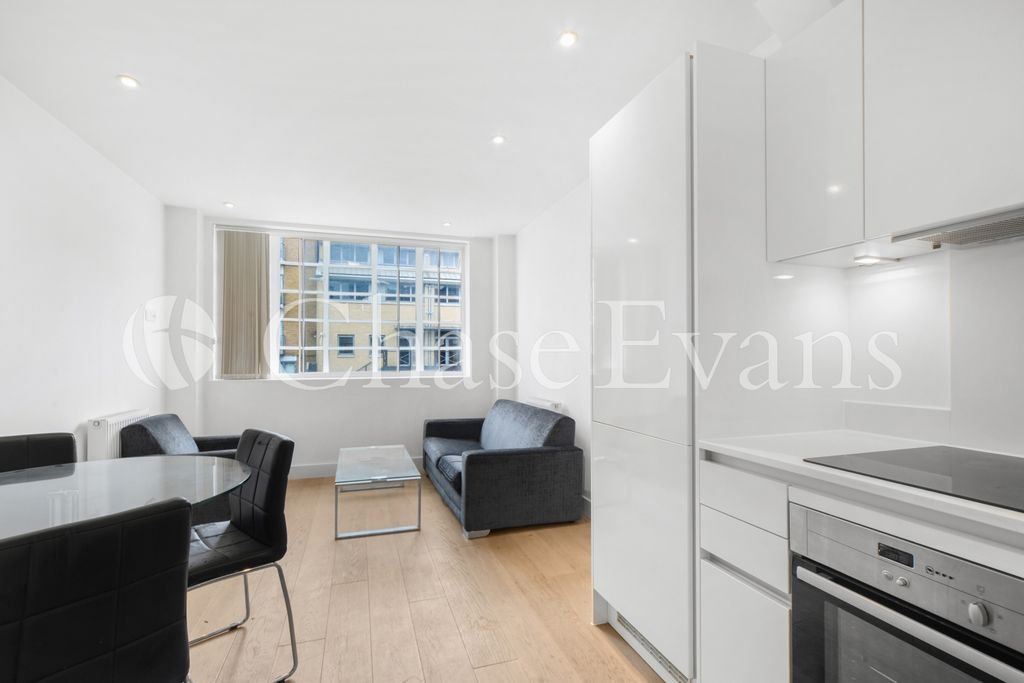 Property photo 1 of 12 Sail Loft Court, Roy