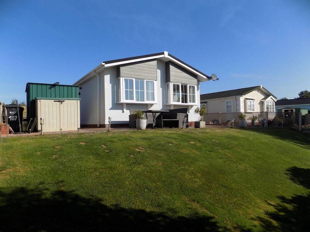 Property photo 3 of 25
