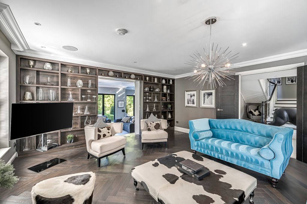 Property photo 3 of 20