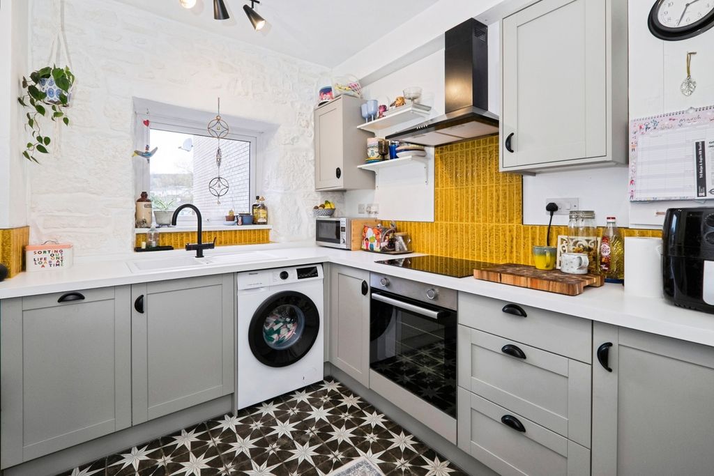 Property photo 1 of 14 Pbox-Img.Jpg