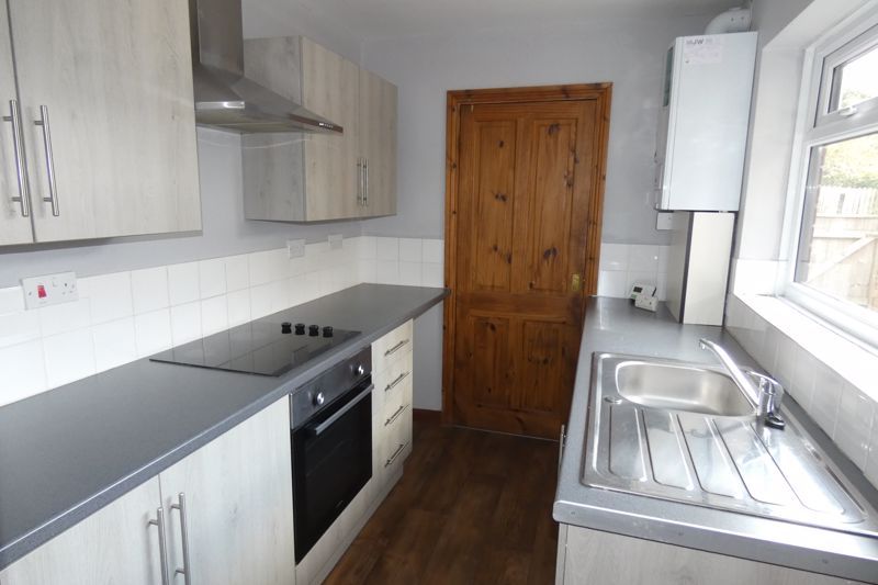 Property photo 3 of 18 Kitchen