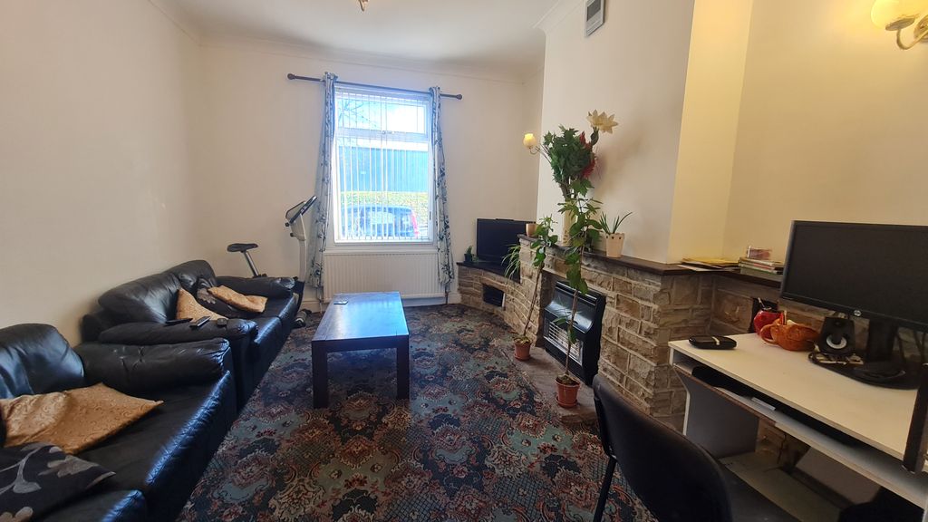 Property photo 2 of 11 Image