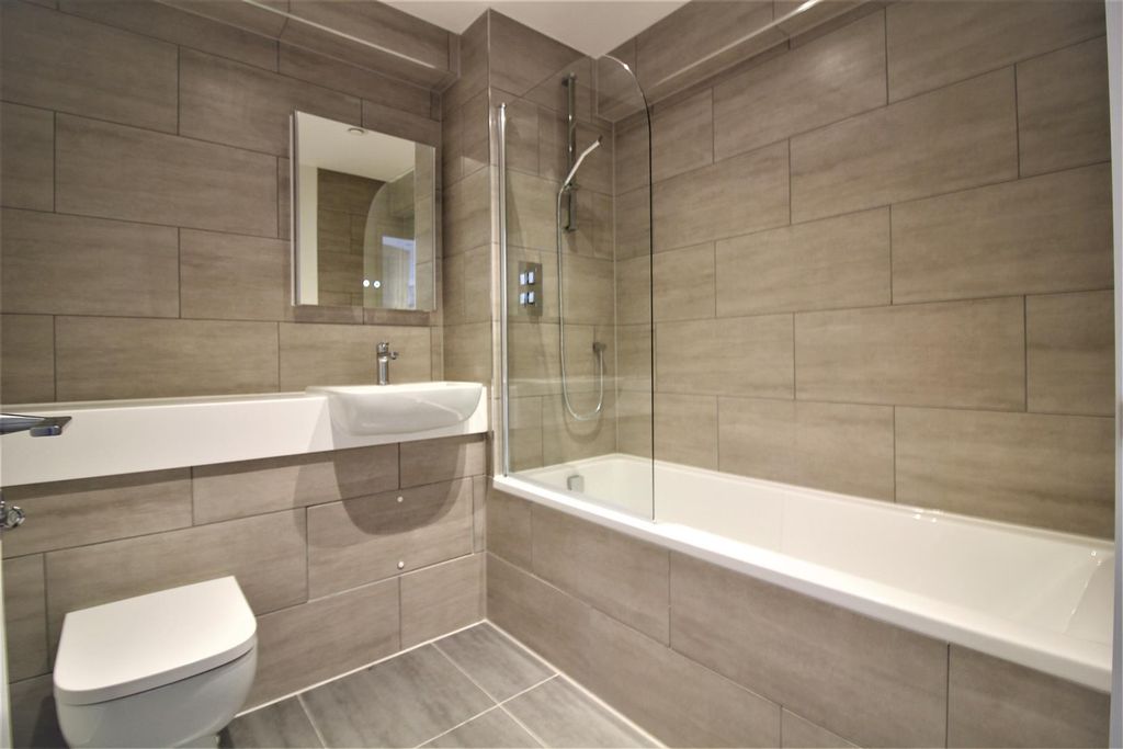 Property photo 3 of 3