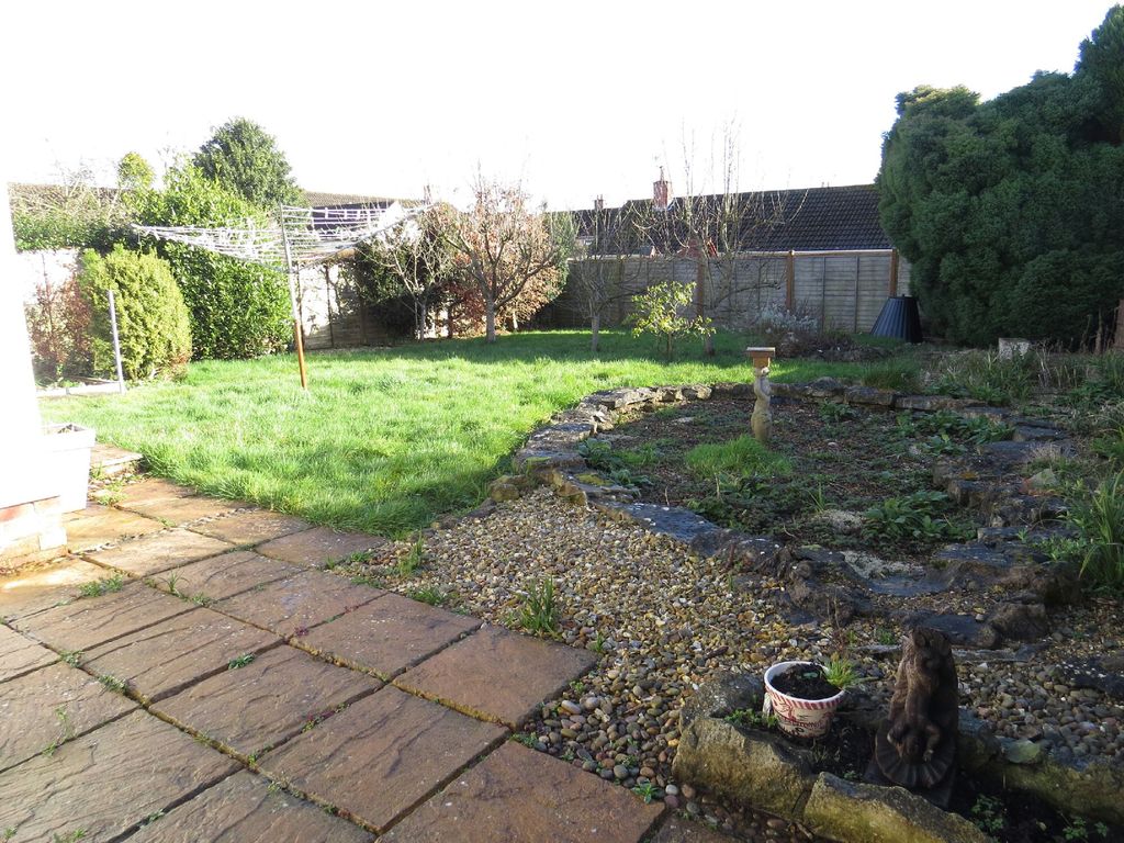 Property photo 2 of 10 Outside