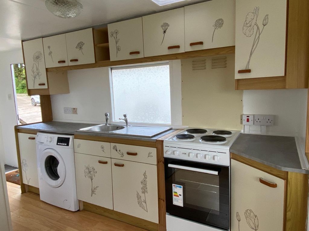 Property photo 2 of 4 5A2F225E-4804-439d-B94F-20c5d88Bc5Fd