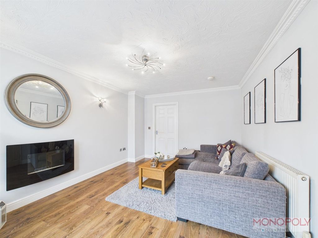 Property photo 3 of 16 Cam03815G0-Pr0207-Still002.Jpg