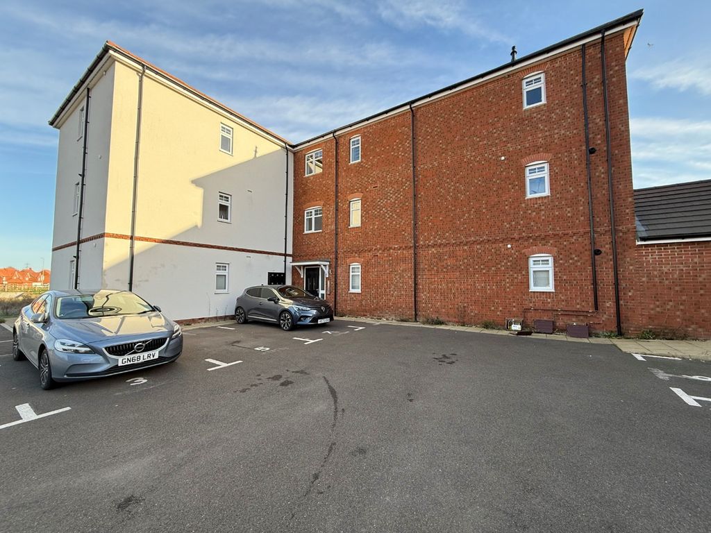 Property photo 2 of 10 3815943