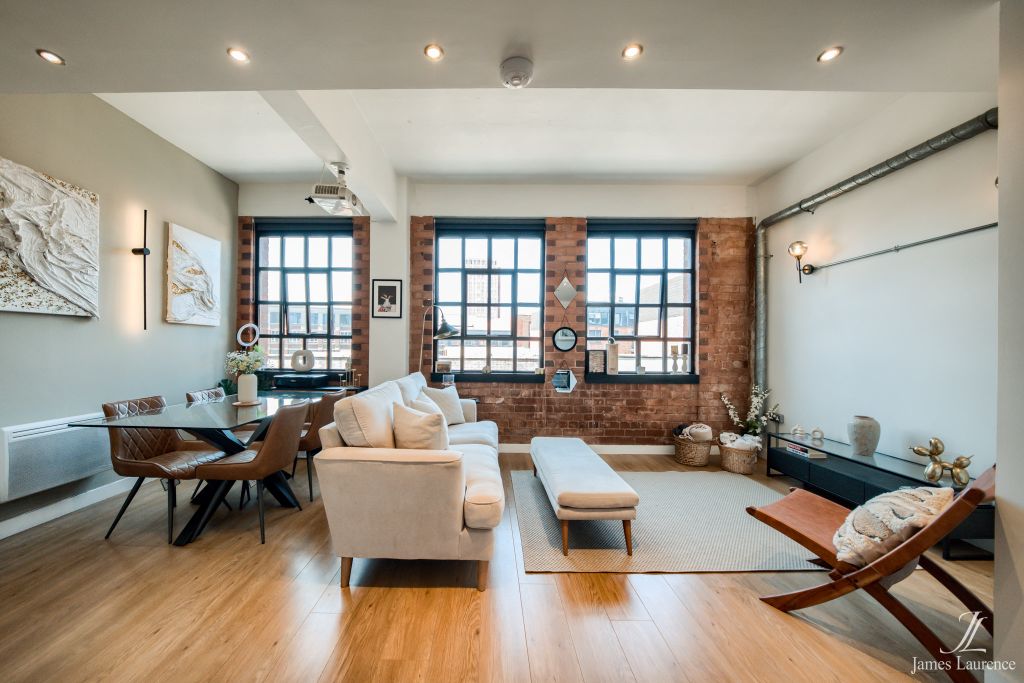 Property photo 1 of 11 Xt5A6617-Hdr(3)