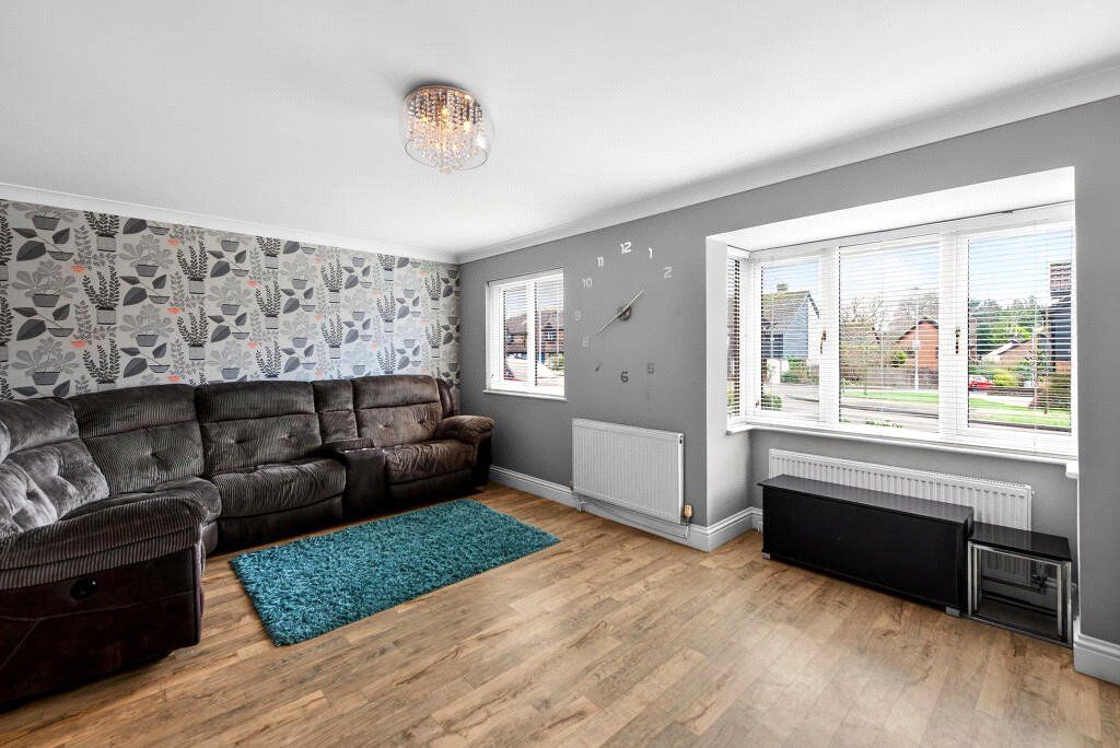 Property photo 3 of 9 Lounge