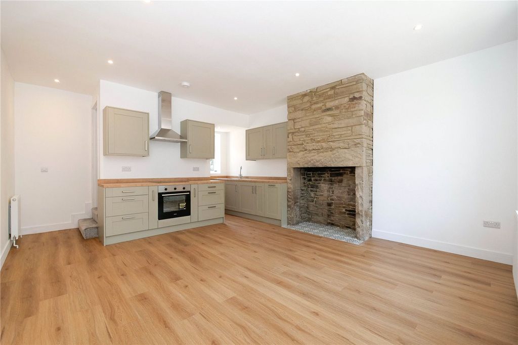 Property photo 3 of 15 Picture No. 04
