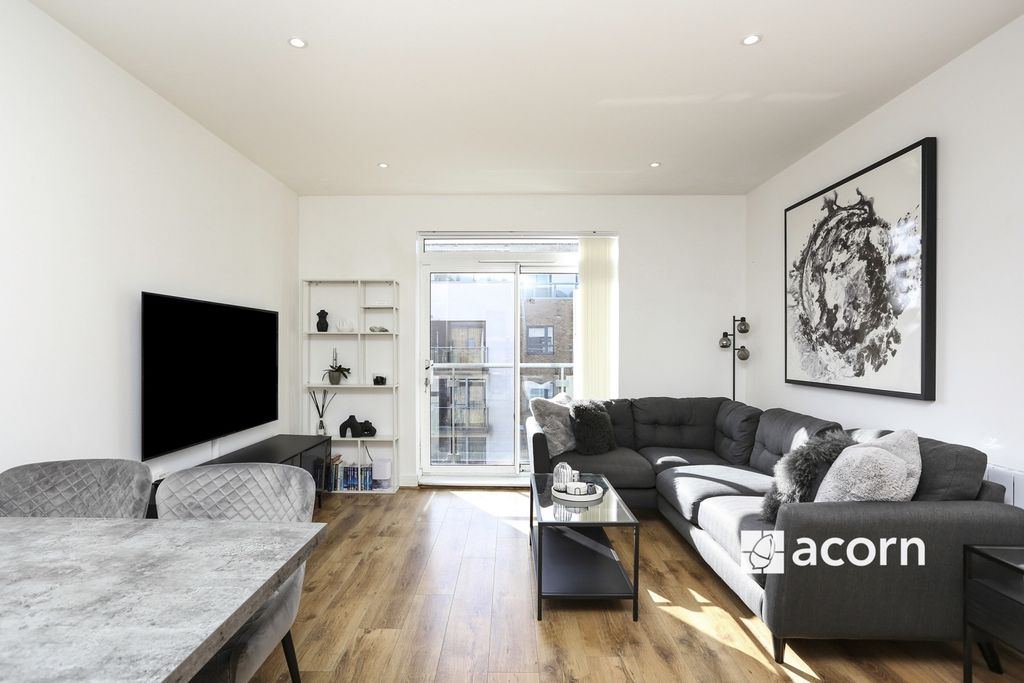 Property photo 2 of 10 Reception