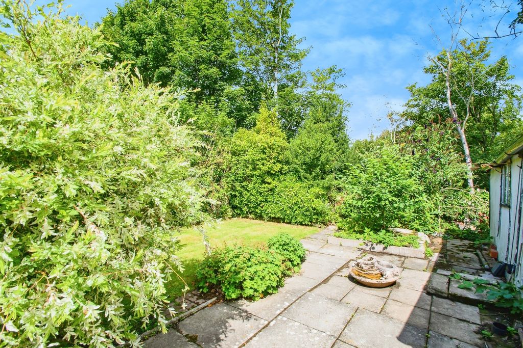 Property photo 2 of 17 Photo