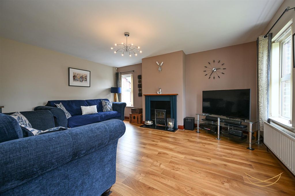 Additional image 6 of 4 bed detached house for saleDermont Crescent, Newtownabbey BT36