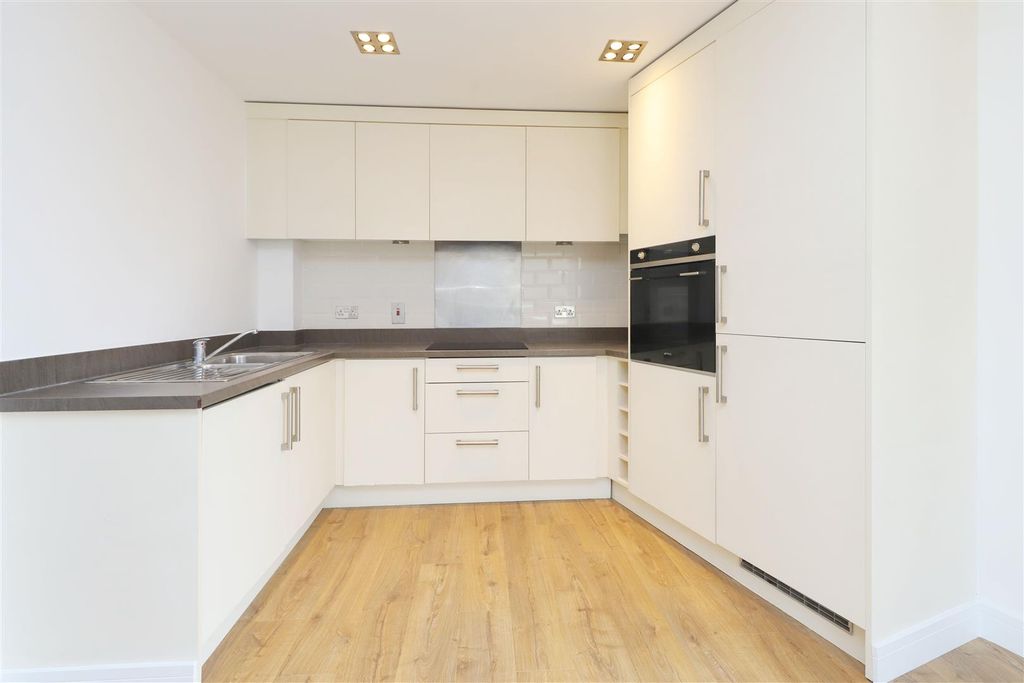 Property photo 3 of 10 25 Kingsmill Way (8) Copy.Jpg